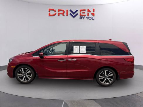Used 2024 Honda Odyssey Touring image 7