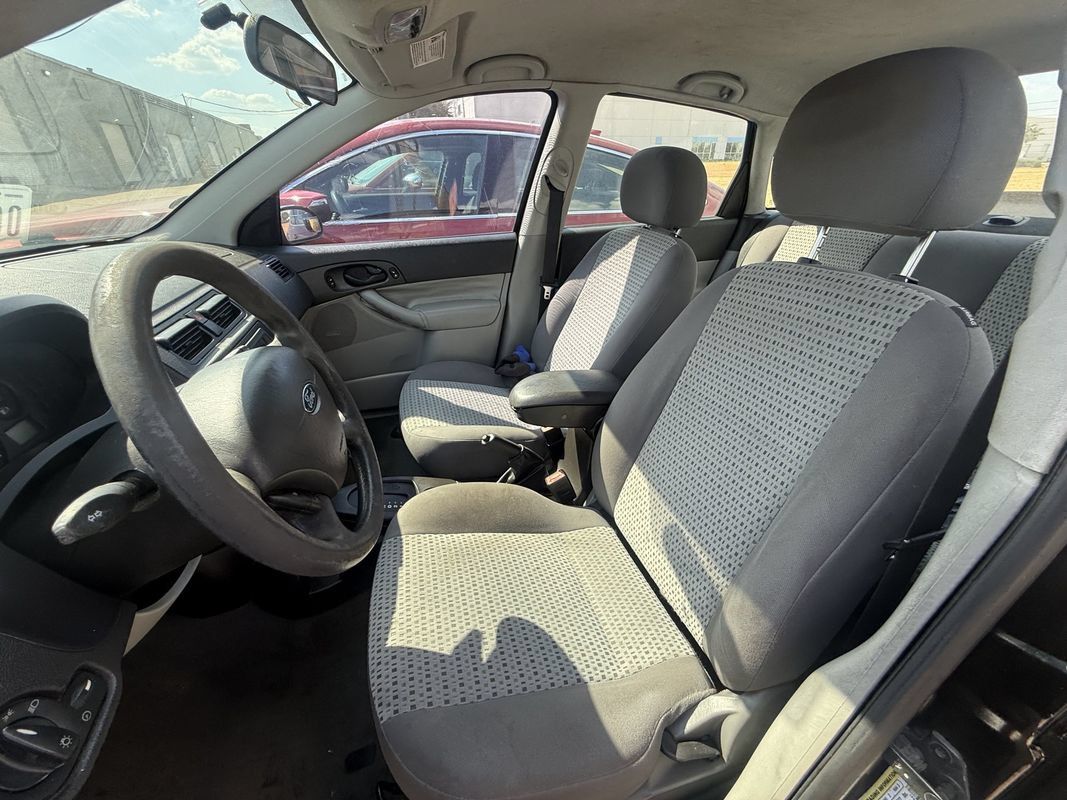Used 2007 Ford Focus SE FWD image 6