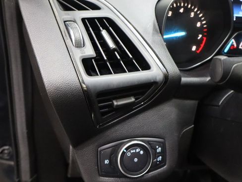 Used 2015 Ford Escape Titanium w/ Equipment Group 301A image 20