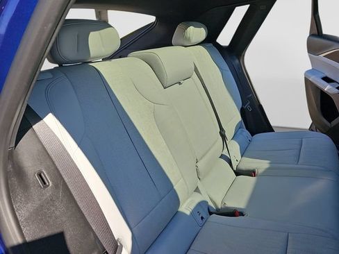 Used 2024 Cadillac Lyriq Luxury RWD image 14
