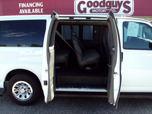 Used 2014 Chevrolet Express 1500 LS image 10
