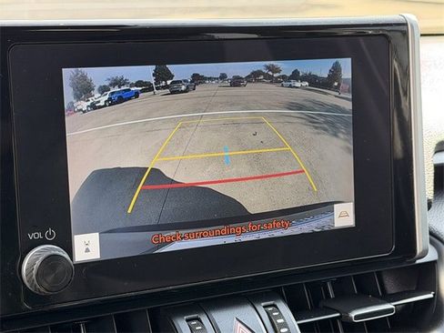 Used 2023 Toyota RAV4 XLE Premium image 18