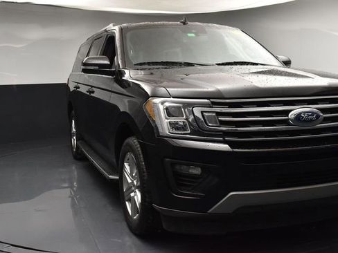 Used 2021 Ford Expedition Max XLT RWD image 2