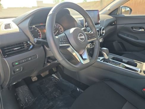 Used 2025 Nissan Sentra SV w/ All-Weather Package FWD image 10
