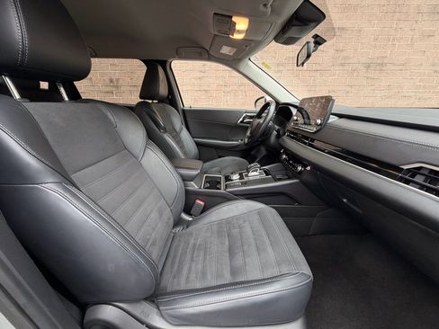 Used 2024 Mitsubishi Outlander SE image 28