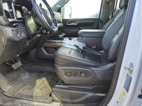 Used 2024 Chevrolet Silverado 2500 LTZ w/ LTZ Convenience Package image 7