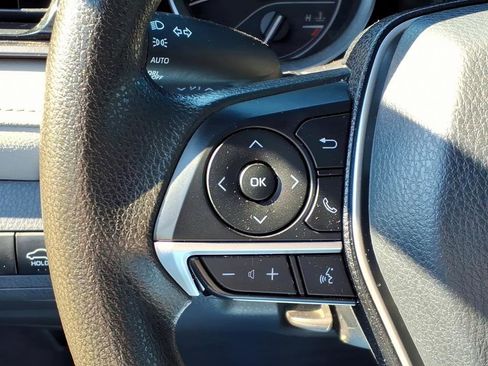 Certified 2022 Toyota Camry LE image 22