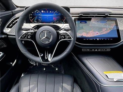 New 2026 Mercedes-Benz E 350 4MATIC Sedan image 18