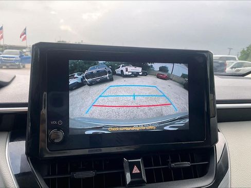 Used 2023 Toyota Corolla LE FWD image 24