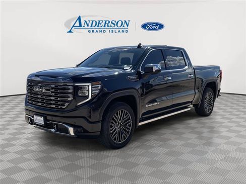 Used 2022 GMC Sierra 1500 Denali Ultimate AWD/4WD image 1