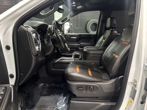 Certified 2020 GMC Sierra 2500 AT4 w/ AT4 Premium Package AWD/4WD image 12