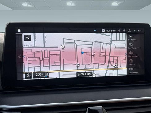 Used 2023 BMW 530e w/ Premium Package image 15