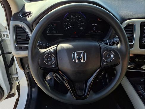 Used 2022 Honda HR-V EX image 5