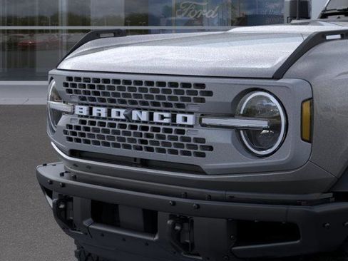New 2025 Ford Bronco Badlands image 19