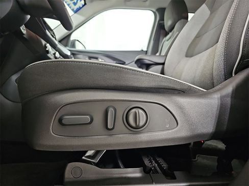 Certified 2023 Chevrolet TrailBlazer LT w/ Convenience Package image 35