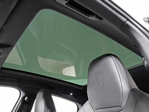 Certified 2026 Porsche Cayenne Coupe AWD/4WD image 18