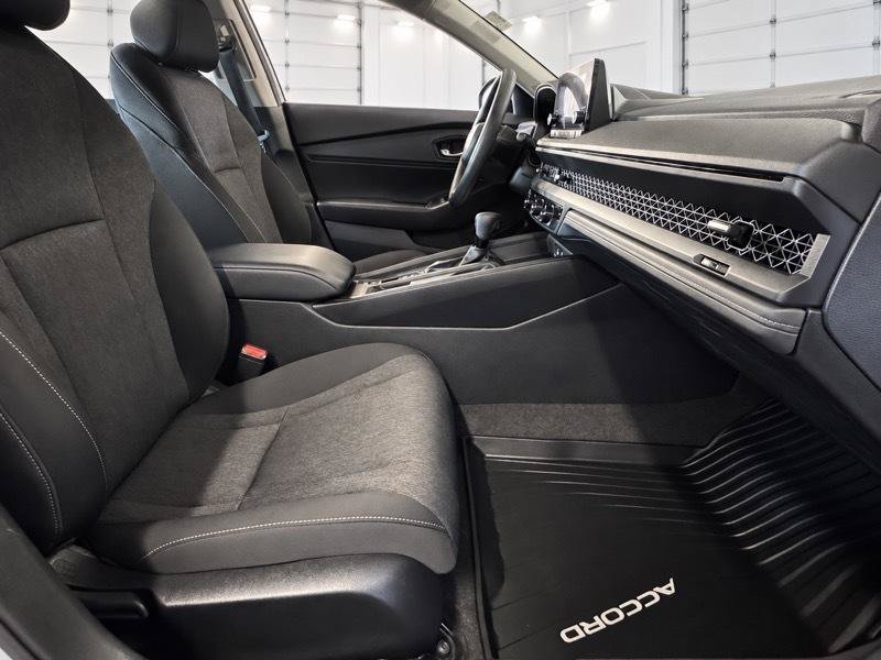 Used 2023 Honda Accord EX image 19