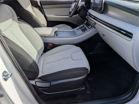 Used 2023 Hyundai Palisade SE image 34