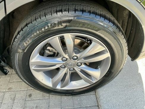 Used 2023 Acura MDX FWD image 16