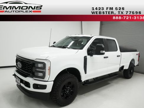 Used 2023 Ford F250 XL w/ STX Appearance Package AWD/4WD image 1