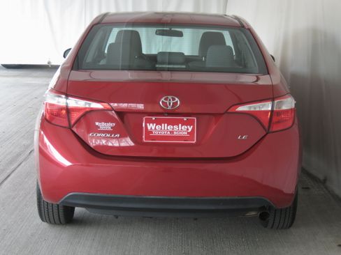 Used 2014 Toyota Corolla LE image 24