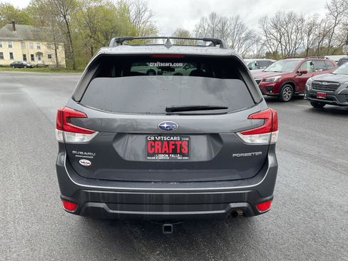 Used 2020 Subaru Forester Premium AWD/4WD image 4