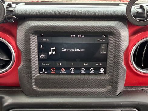 Used 2021 Jeep Wrangler Rubicon AWD/4WD image 18