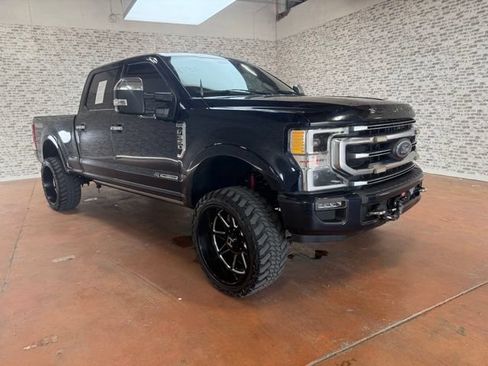 Used 2022 Ford F350 Platinum w/ Tremor Off-Road Package AWD/4WD image 1