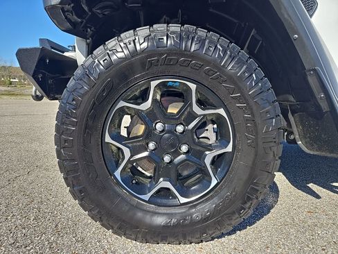 Used 2022 Jeep Wrangler Unlimited Rubicon 4xe w/ Cold Weather Group image 26