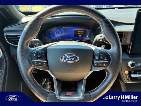 Used 2020 Ford Explorer ST w/ Premium Technology Package AWD/4WD image 9