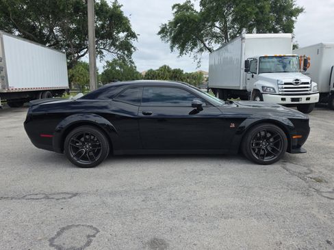 Used 2022 Dodge Challenger R/T Scat Pack RWD image 8