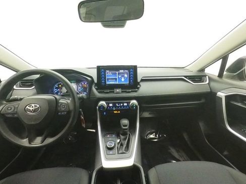 Certified 2022 Toyota RAV4 LE AWD/4WD image 21