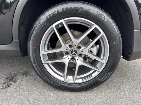 Used 2019 Mercedes-Benz GLC 300 4MATIC image 32