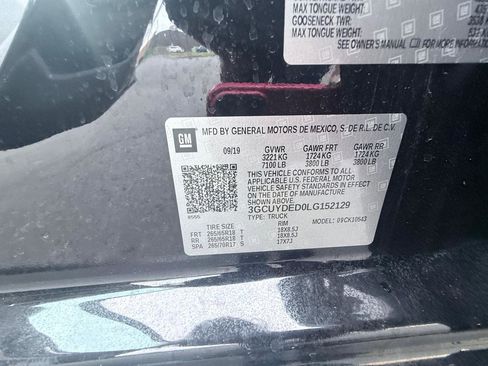 Used 2020 Chevrolet Silverado 1500 LT w/ All-Star Edition image 19