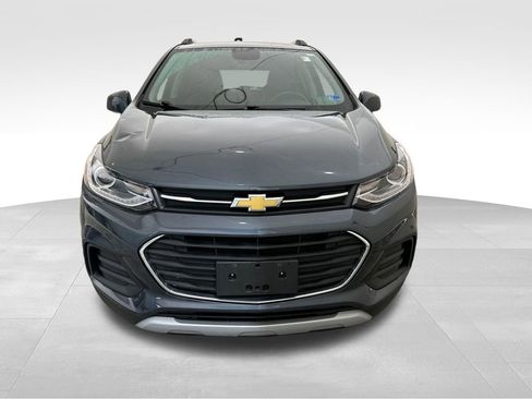 Used 2022 Chevrolet Trax LT w/ LT Convenience Package AWD/4WD image 9