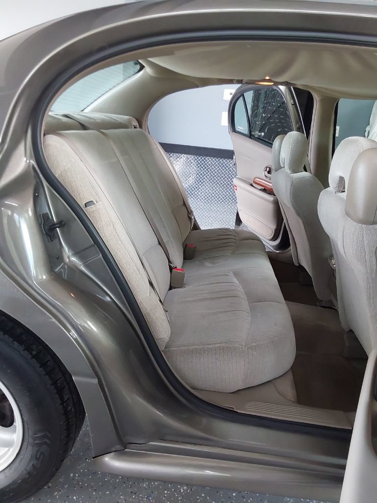 Used 2000 Buick Le Sabre Custom w/ Prestige Opt Pkg FWD image 12