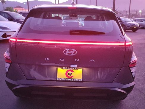 Used 2026 Hyundai Kona SE FWD image 9