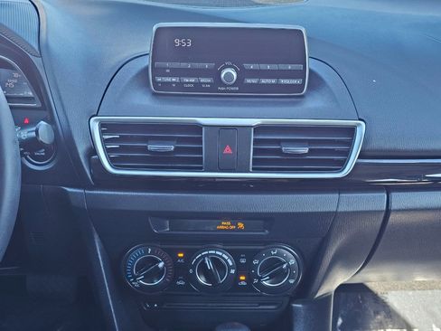 Used 2014 MAZDA MAZDA3 i Touring image 21