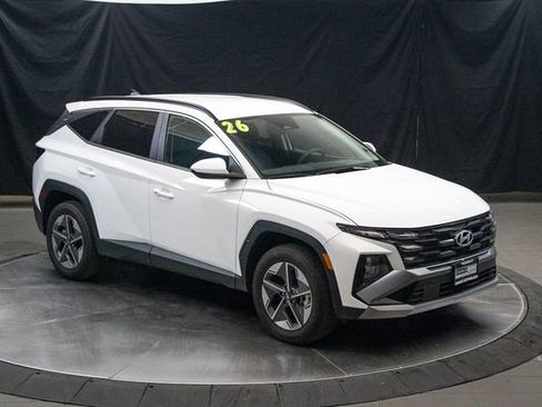 Used 2026 Hyundai Tucson SEL AWD/4WD image 2
