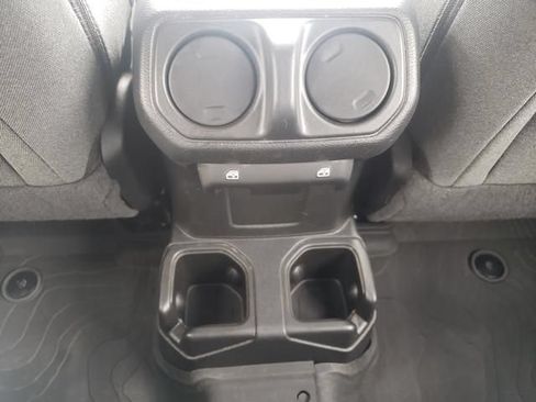 Used 2024 Jeep Wrangler Unlimited Sport AWD/4WD image 14