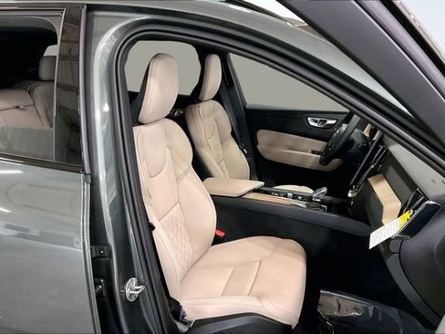 New 2026 Volvo XC60 B5 Plus w/ Climate Package image 14