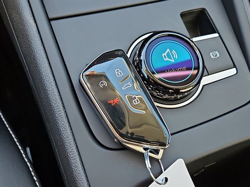 New 2026 Volkswagen Tiguan SE image 20