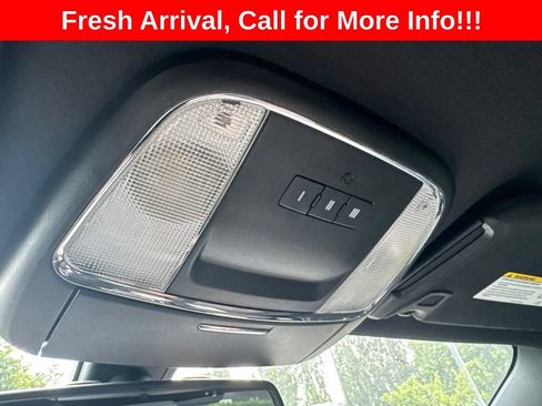 Used 2015 Dodge Charger SXT RWD image 11