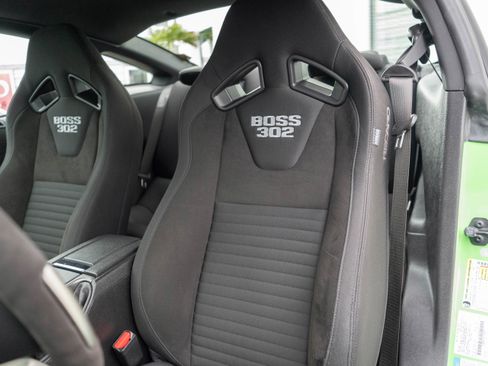 Used 2013 Ford Mustang Boss 302 w/ Boss 302 Accessory Pkg image 9