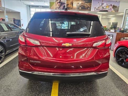 Used 2018 Chevrolet Equinox LT FWD image 6