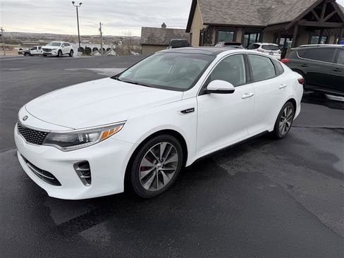 Used 2016 Kia Optima SX w/ Technology Package FWD image 4