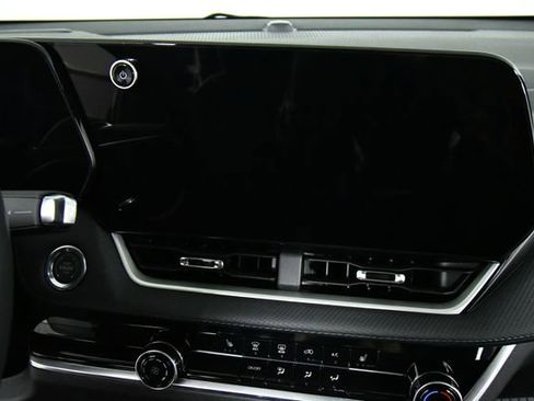 New 2026 Chevrolet Equinox LT image 4