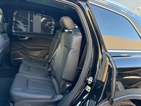 Used 2025 Audi Q7 3.0T Premium Plus w/ Premium Plus Package image 14