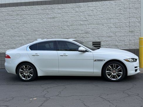 Used 2019 Jaguar XE Premium AWD/4WD image 17