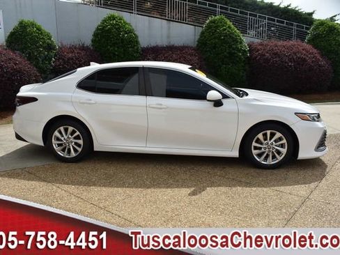 Used 2023 Toyota Camry LE FWD image 11